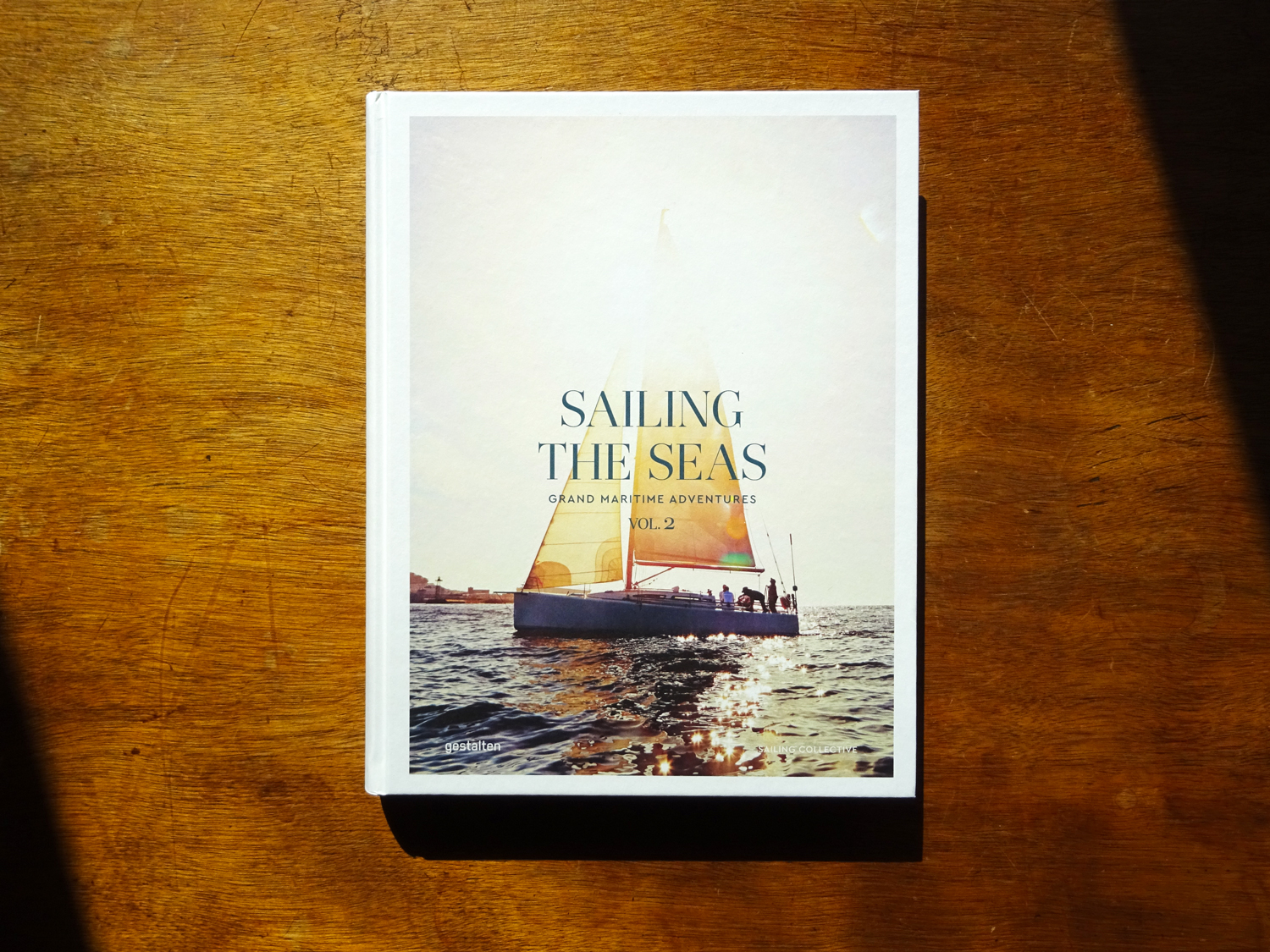 Couverture du livre Sailing The Seas Vol. 2